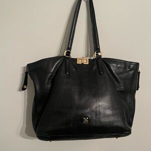 Chic Black Leather Tote Bag